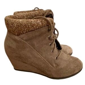 Madden girl tan wedge style boots 7.5